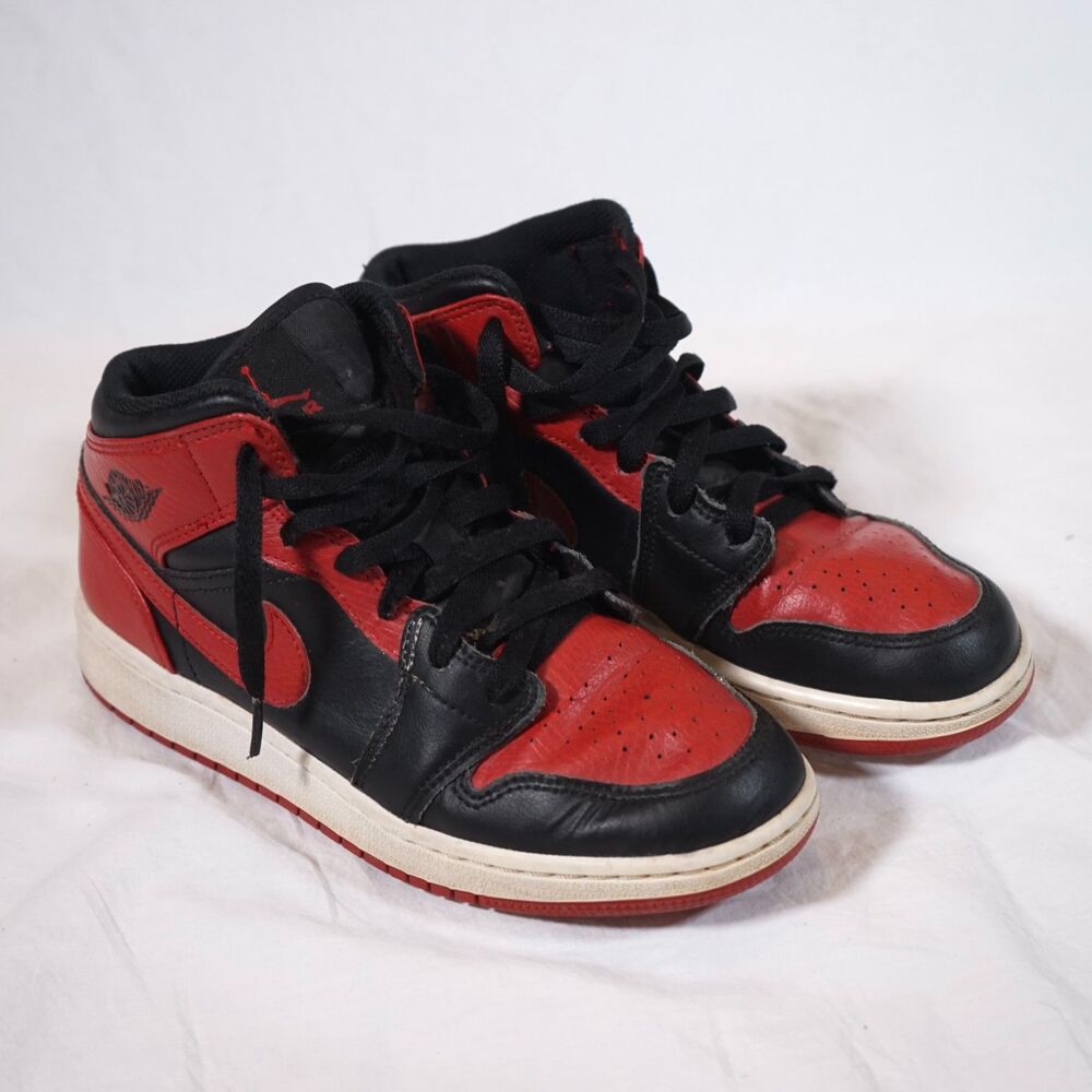 Nike Air Jordan 1 Mid “Banned Bred” Red Black Sneakers Size 6Y 554725-074